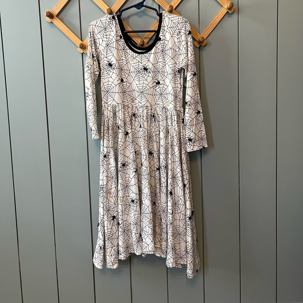Kyte Baby EUC dress spiderwebs size 7